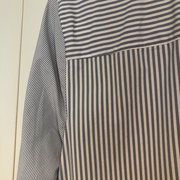 SOLD! J.Jill button down blouse. Classic wardrobe staple. - Picture 5 of 10